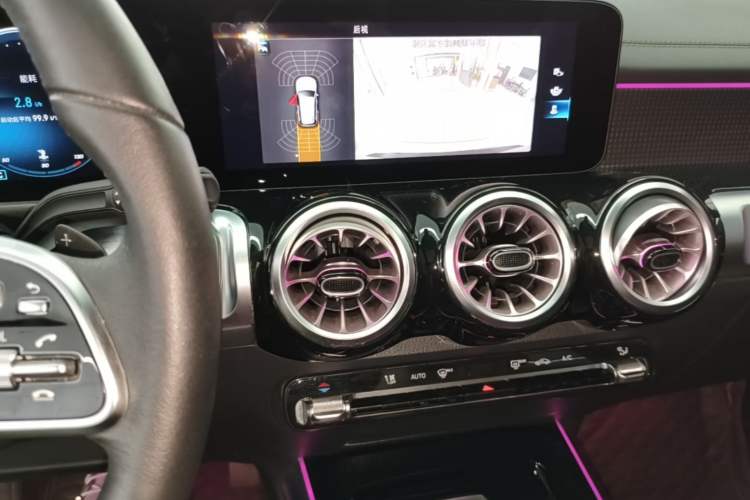 Used Mercedes-Benz GLB 2022 Updated GLB 200 Fashion Edition Audio And AC Panel