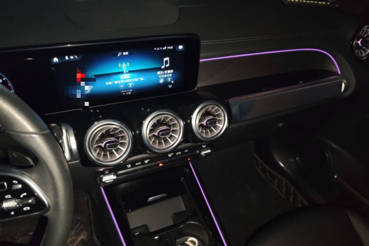 Used Mercedes-Benz GLB 2022 GLB 220 Dynamic Edition Audio And AC Panel