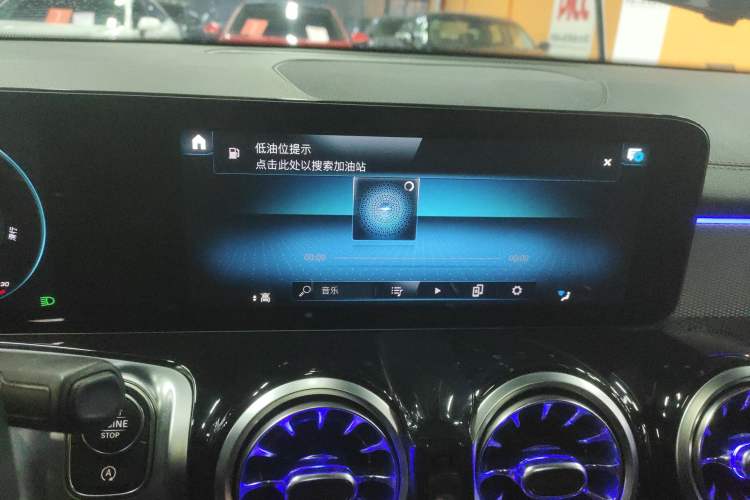 Used Mercedes-Benz GLB 2022 Second Facelift GLB 200 Dynamic Edition Audio And AC Panel