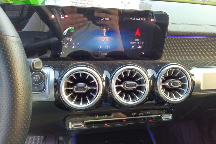 Used Mercedes-Benz GLB 2022 GLB 200 Dynamic Edition Audio And AC Panel