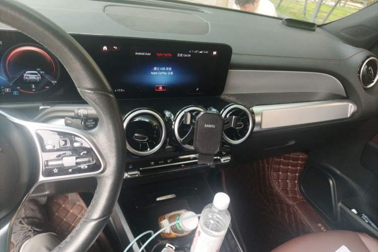 Used Mercedes-Benz GLB 2022 Second Facelift GLB 200 Fashion Edition Audio And AC Panel