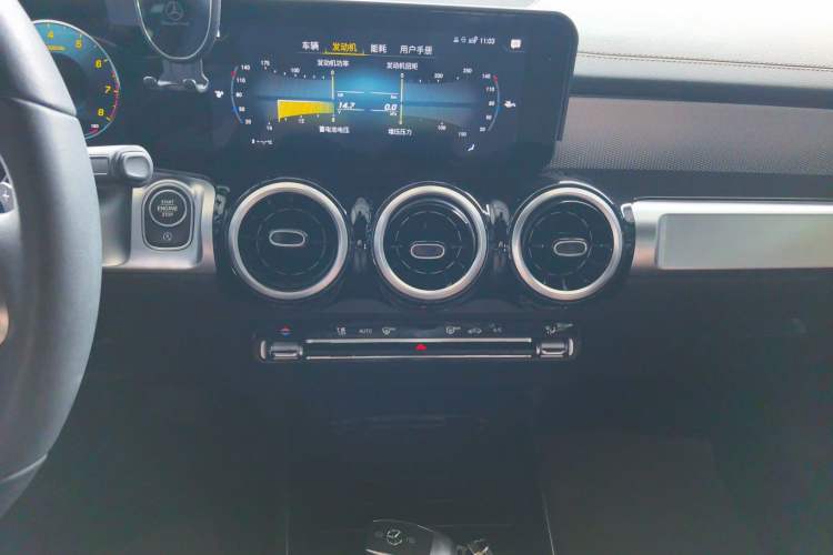Used Mercedes-Benz GLB 2022 Second Facelift GLB 200 Dynamic Edition Audio And AC Panel
