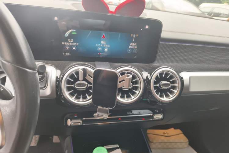 Used Mercedes-Benz GLB 2022 GLB 220 Dynamic Edition Audio And AC Panel