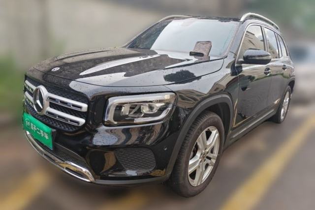 Ojetý Mercedes-Benz GLB 2022 Second Facelift GLB 200 Fashion Edition
