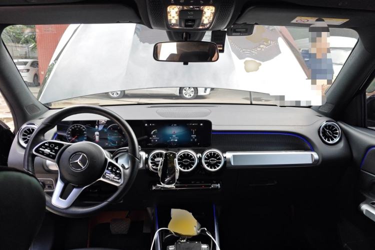 Used Mercedes-Benz GLB 2022 Refresh GLB 200 Dynamic Edition Center Console