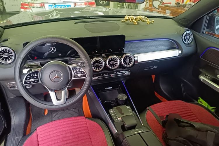 Used Mercedes-Benz GLB 2022 Refresh GLB 200 Dynamic Edition Center Console