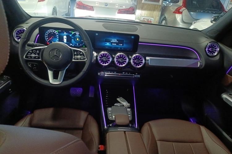 Used Mercedes-Benz GLB 2022 GLB 220 Dynamic Edition Center Console