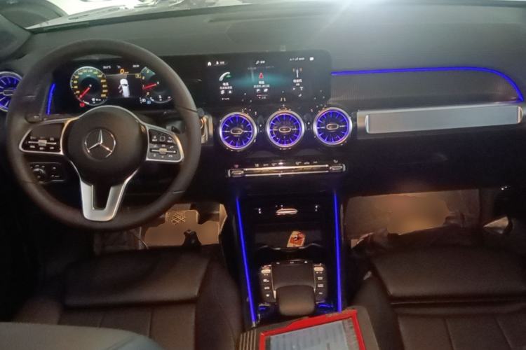 Used Mercedes-Benz GLB 2022 Refresh GLB 200 Dynamic Edition Center Console