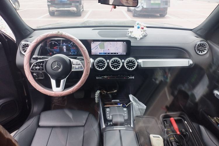 Used Mercedes-Benz GLB 2022 GLB 220 Fashion Model Center Console