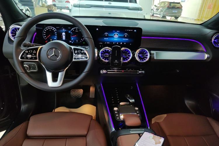 Used Mercedes-Benz GLB 2022 GLB 220 Fashion Model Center Console