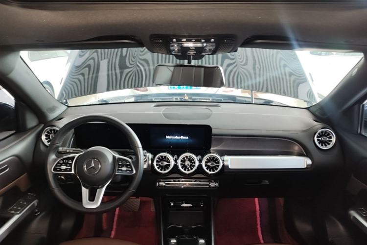 Used Mercedes-Benz GLB 2022 GLB 220 Fashion Model Center Console
