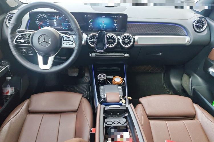 Used Mercedes-Benz GLB 2022 GLB 200 Stylish Edition Center Console