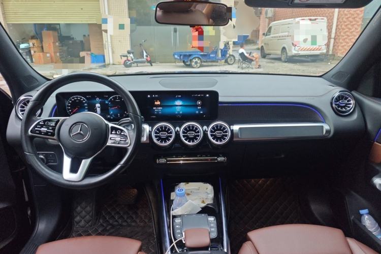 Used Mercedes-Benz GLB 2022 Updated GLB 200 Fashion Edition Center Console