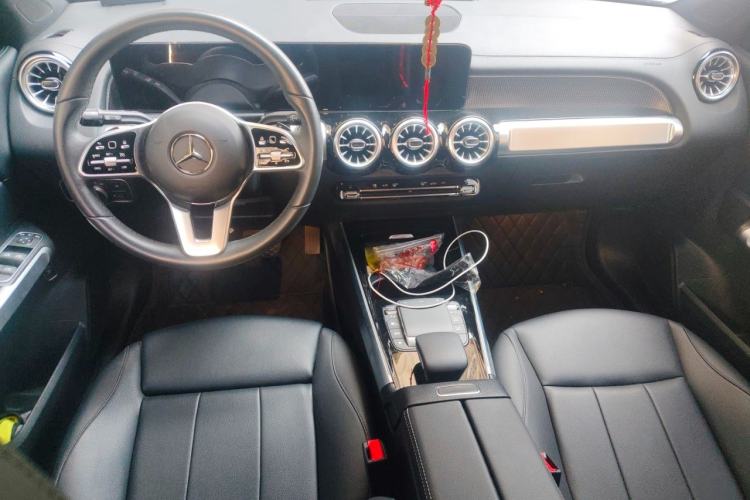 Used Mercedes-Benz GLB 2022 GLB 220 Fashion Model Center Console