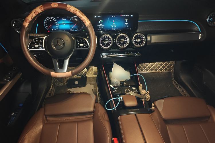 Used Mercedes-Benz GLB 2022 GLB 200 Dynamic Edition Center Console