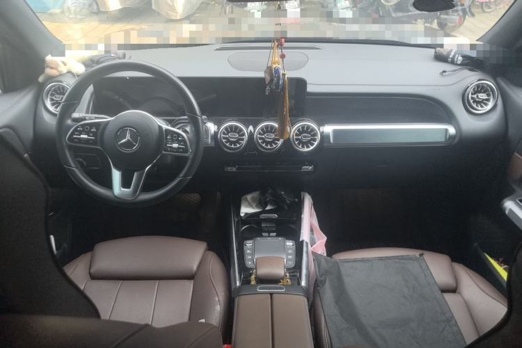 Used Mercedes-Benz GLB 2022 Updated GLB 200 Fashion Edition Center Console