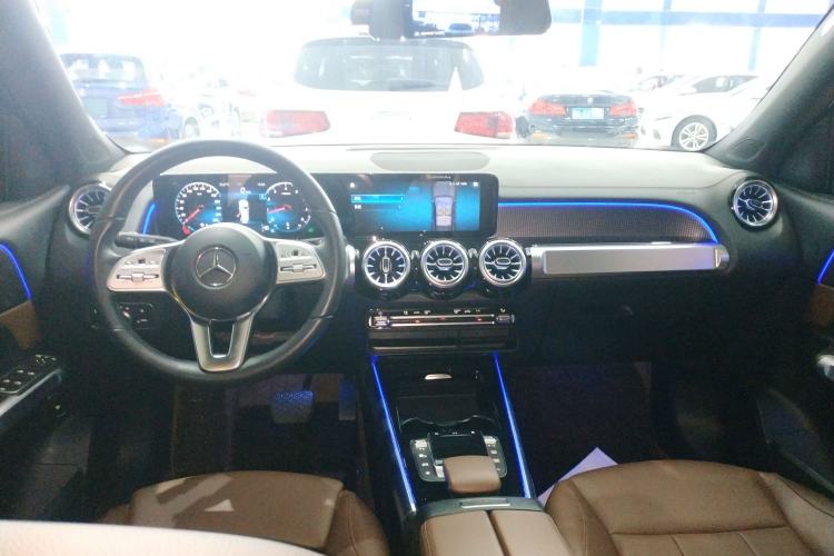 Used Mercedes-Benz GLB 2022 GLB 220 Fashion Model Center Console
