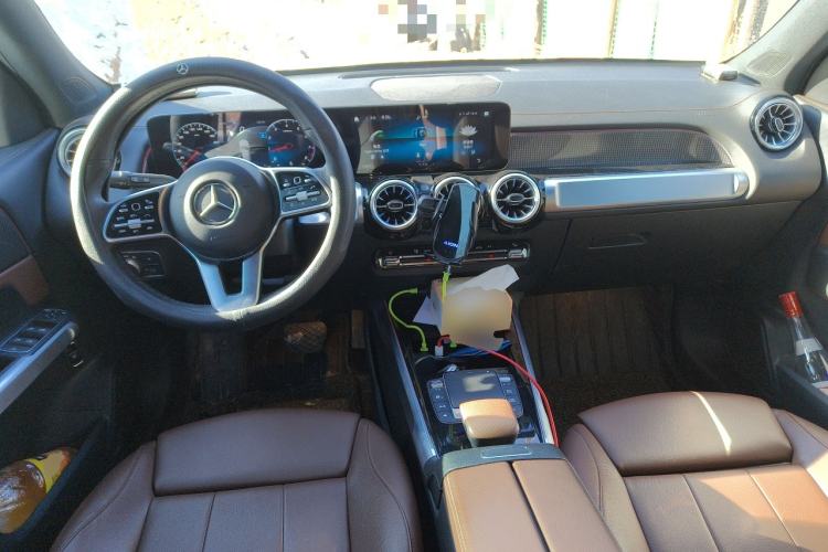 Used Mercedes-Benz GLB 2022 Updated GLB 200 Fashion Edition Center Console