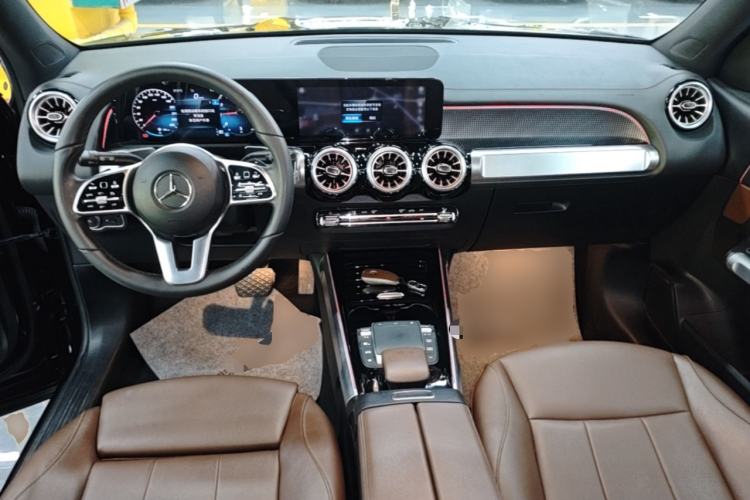 Used Mercedes-Benz GLB 2022 GLB 220 Fashion Model Center Console