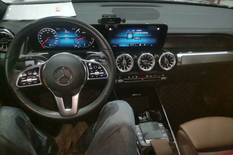 Used Mercedes-Benz GLB 2022 Refresh GLB 200 Dynamic Edition Center Console