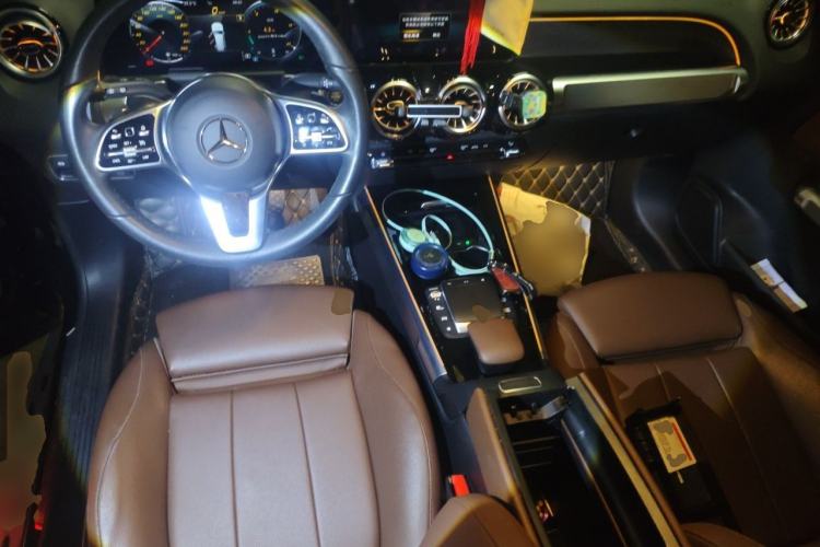 Used Mercedes-Benz GLB 2022 Updated GLB 200 Fashion Edition Center Console
