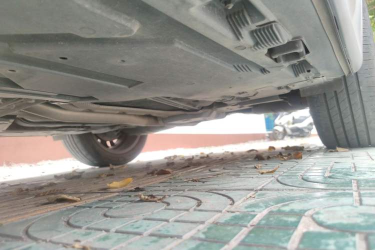 Used Mercedes-Benz GLB 2022 GLB 220 4MATIC Chassis Rear Left