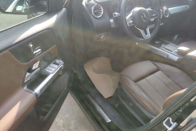 Used Mercedes-Benz GLB 2022 Refresh GLB 200 Dynamic Edition Driver Seat