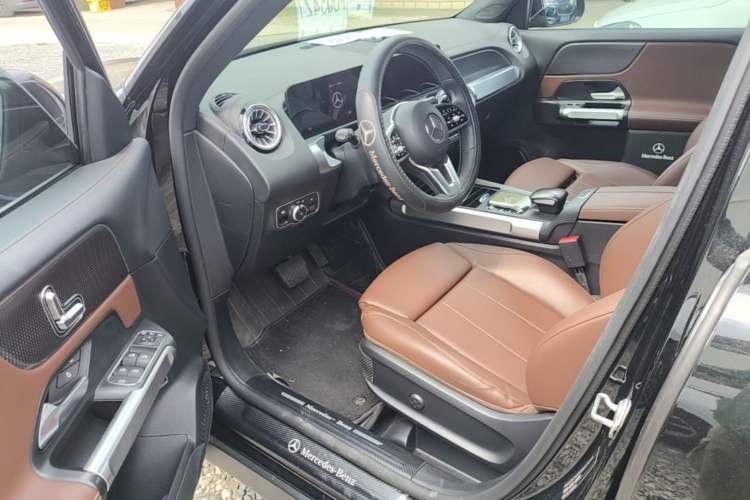 Used Mercedes-Benz GLB 2022 Refresh GLB 200 Dynamic Edition Driver Seat