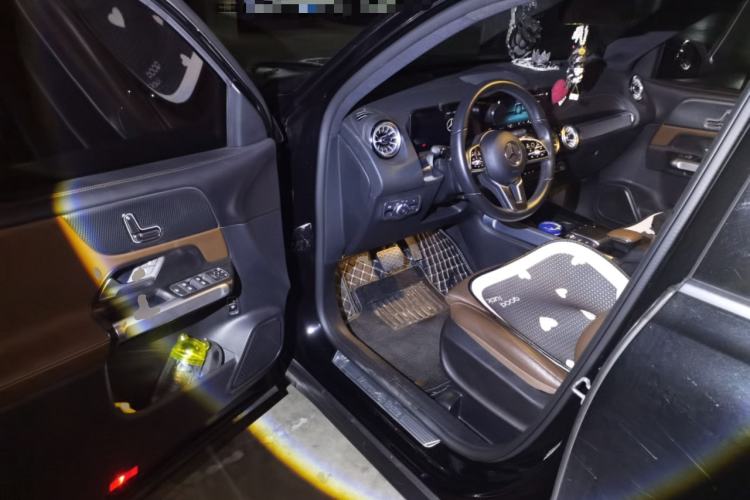 Used Mercedes-Benz GLB 2022 GLB 220 Dynamic Edition Driver Seat