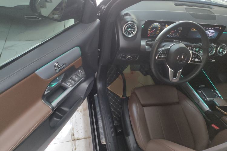 Used Mercedes-Benz GLB 2022 Second Facelift GLB 200 Dynamic Edition Driver Seat