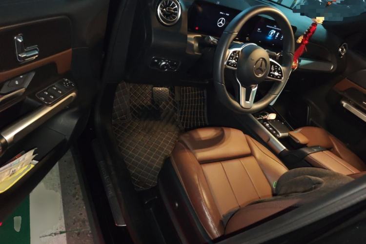 Used Mercedes-Benz GLB 2022 GLB 200 Dynamic Edition Driver Seat