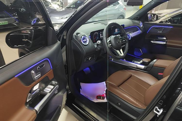 Used Mercedes-Benz GLB 2022 Updated GLB 200 Fashion Edition Driver Seat