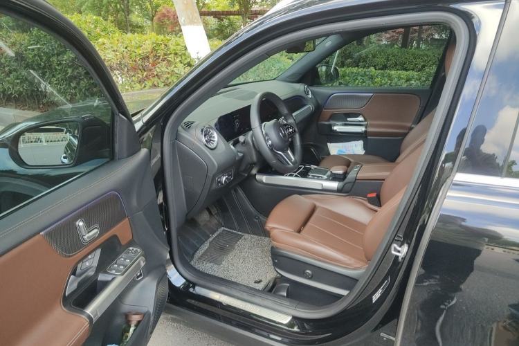Used Mercedes-Benz GLB 2022 Refresh GLB 200 Dynamic Edition Driver Seat