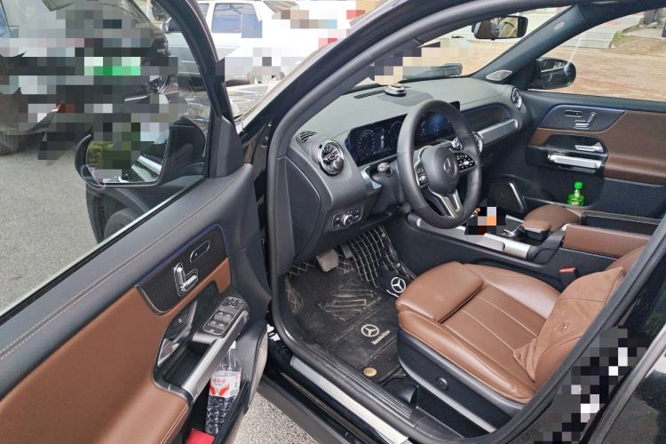 Used Mercedes-Benz GLB 2022 GLB 200 Stylish Edition Driver Seat