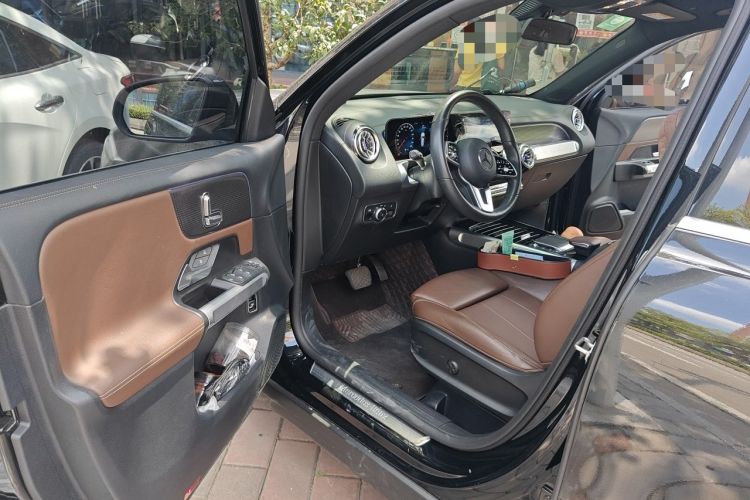 Used Mercedes-Benz GLB 2022 Updated GLB 200 Fashion Edition Driver Seat