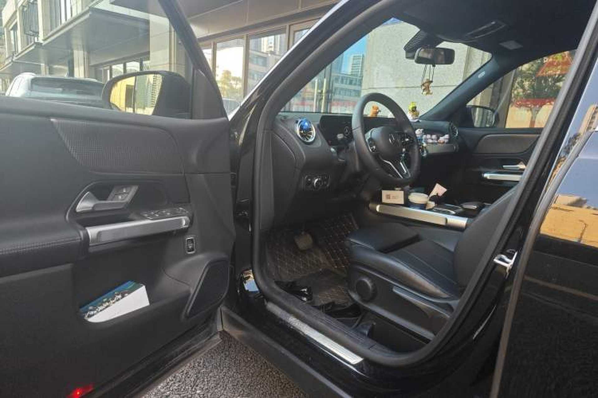 Used Mercedes-Benz GLB 2022 GLB 220 Dynamic Edition Driver Seat