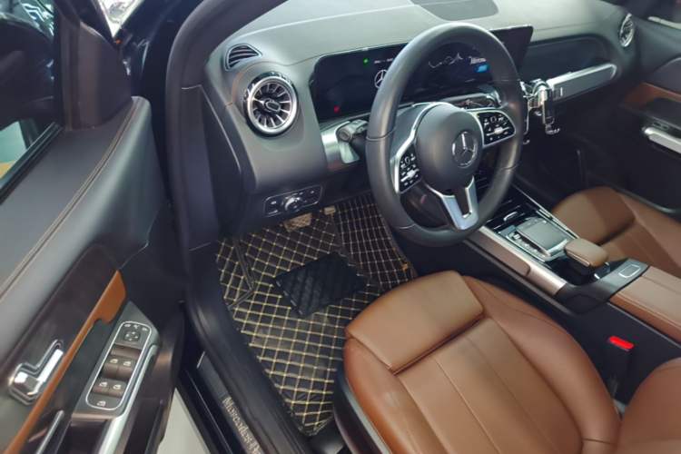 Used Mercedes-Benz GLB 2022 Refresh GLB 200 Dynamic Edition Driver Seat