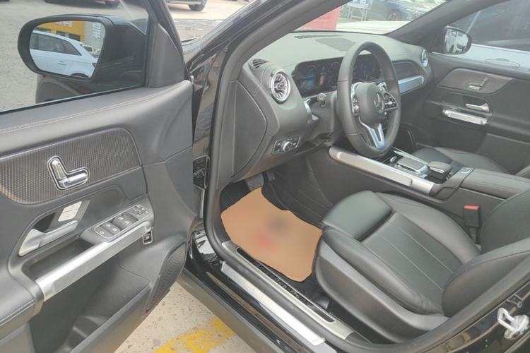 Used Mercedes-Benz GLB 2022 GLB 220 Dynamic Edition Driver Seat