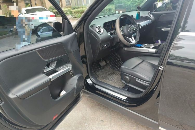 Used Mercedes-Benz GLB 2022 GLB 220 Dynamic Edition Driver Seat