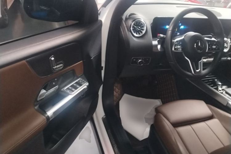 Used Mercedes-Benz GLB 2022 Refresh GLB 200 Dynamic Edition Driver Seat