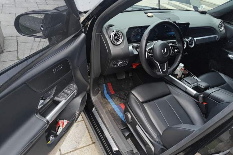 Used Mercedes-Benz GLB 2022 GLB 220 4MATIC Driver Seat