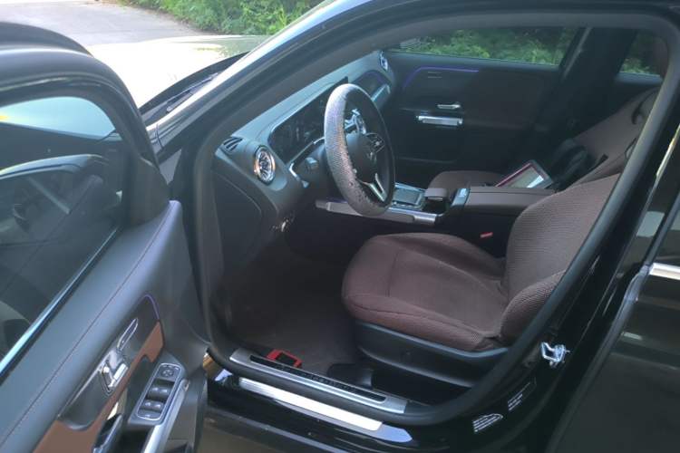 Used Mercedes-Benz GLB 2022 Updated GLB 200 Fashion Edition Driver Seat