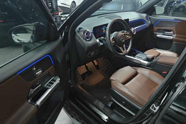 Used Mercedes-Benz GLB 2022 Updated GLB 200 Fashion Edition Driver Seat