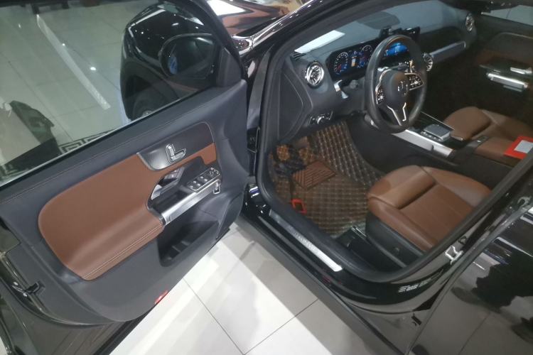 Used Mercedes-Benz GLB 2022 Refresh GLB 200 Dynamic Edition Driver Seat