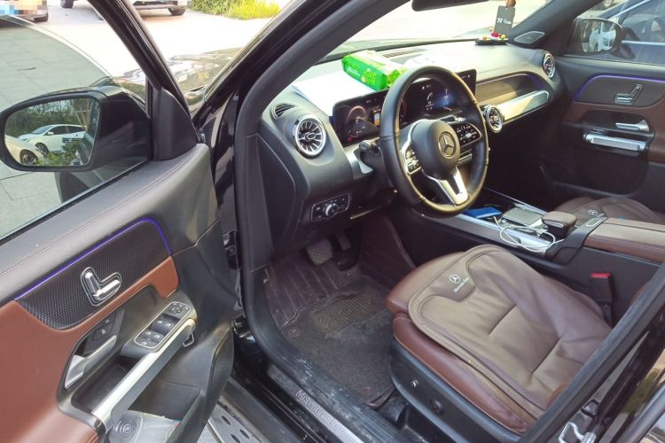 Used Mercedes-Benz GLB 2022 GLB 200 Dynamic Edition Driver Seat
