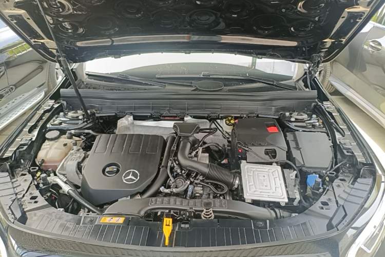 Used Mercedes-Benz GLB 2022 GLB 200 Dynamic Edition Engine Bay