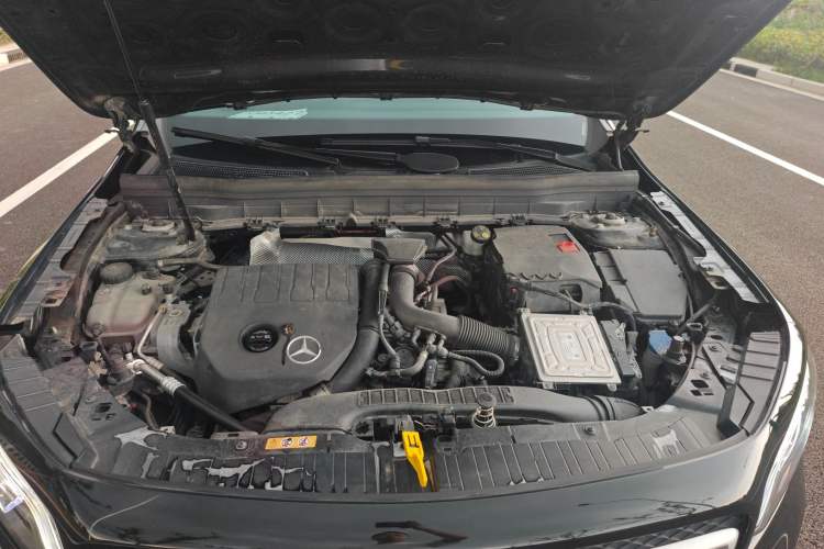 Used Mercedes-Benz GLB 2022 Refresh GLB 200 Dynamic Edition Engine Bay