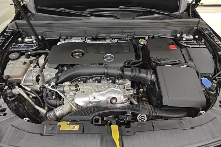 Used Mercedes-Benz GLB 2022 GLB 220 Dynamic Edition Engine Bay