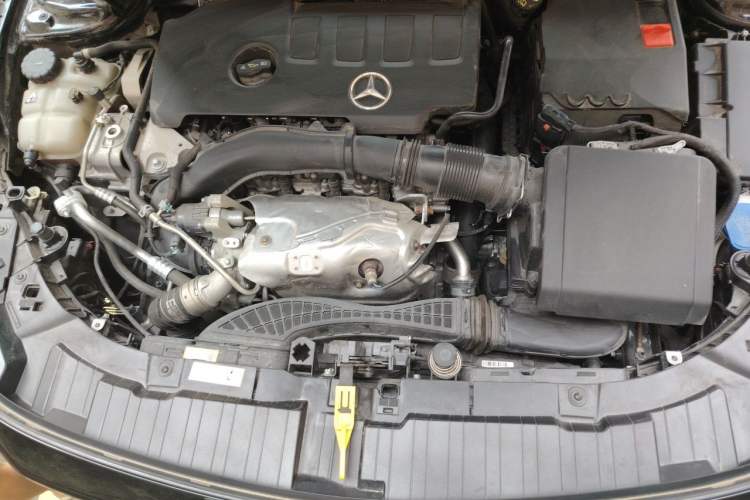 Used Mercedes-Benz GLB 2022 GLB 220 Fashion Model Engine Bay