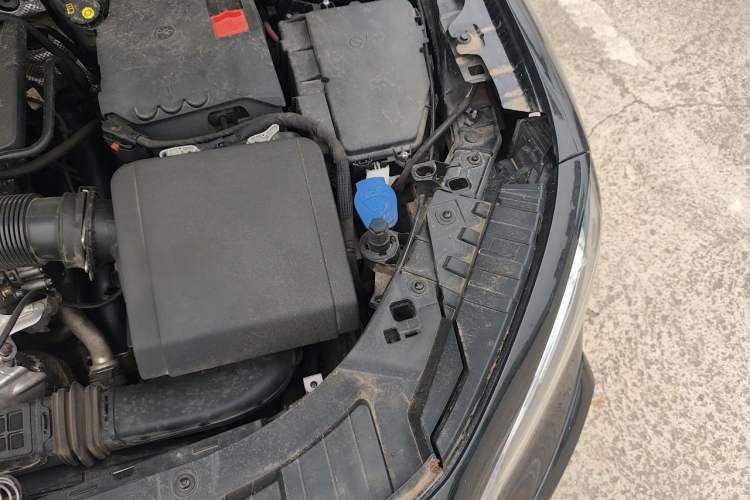 Used Mercedes-Benz GLB 2022 GLB 220 Fashion Model Engine Bay Left